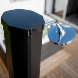 Utedusj med soloppvarming 35L solvarmet med fotdusj