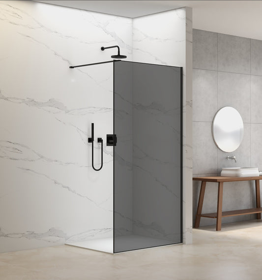 Nelly pro dusjvegg med 8 mm sotet glass, sort matt profil